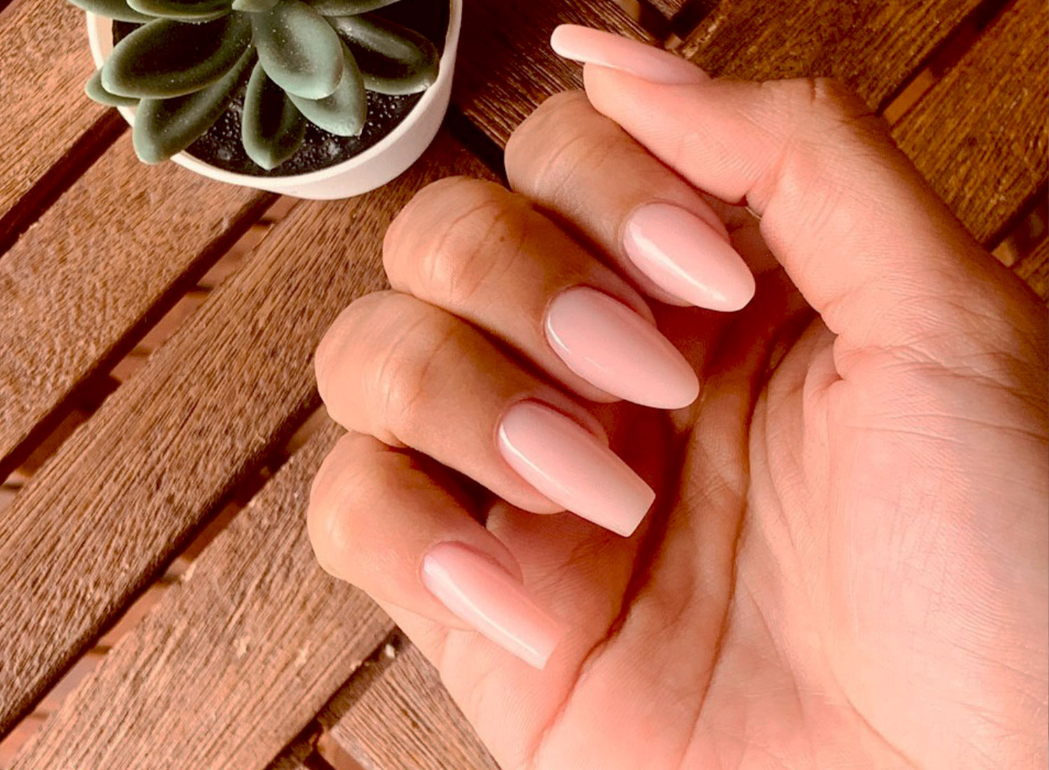 Pose_Gel_Complete_Chez_Ana_Onglerie_Marly_Fribourg_Manicure_Soin_des_Mains_2