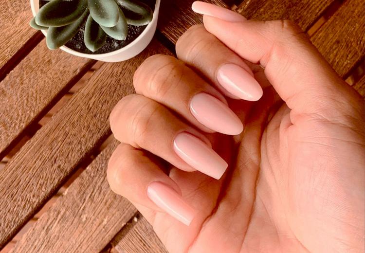 Pose_Gel_Complete_Chez_Ana_Onglerie_Marly_Fribourg_Manicure_Soin_des_Mains_2